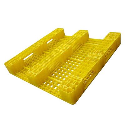 3 płozy Palety plastikowe wielokrotnego użytku 1100 X 1100 do magazynu przemysłowego