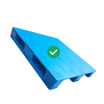 Higieniczne palety plastikowe formowane wtryskowo HDPE 4T Statyczne obciążenie w stelażu