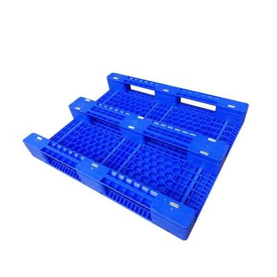 ISO9001 Płaskie plastikowe palety HDPE w 100% nadające się do recyklingu ze strukturą zbrojeniową