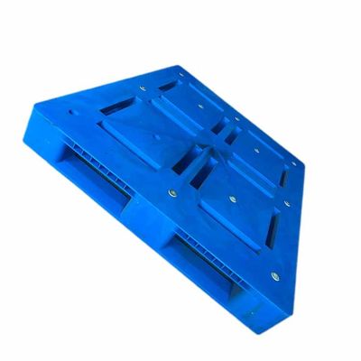 Palety plastikowe HDPE Euro z pełnym blatem 48x40